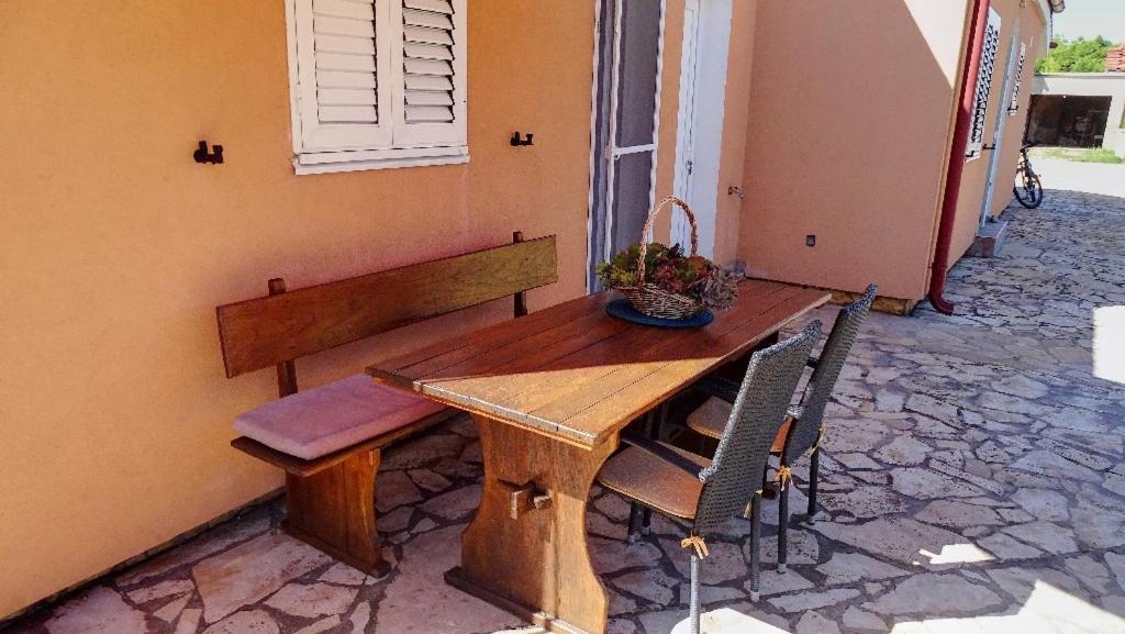 Studio Apartman I Mali Apartman Вир Екстериор снимка