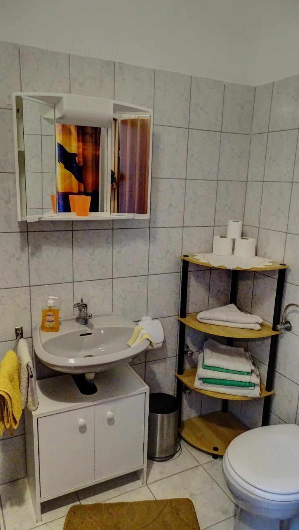 Studio Apartman I Mali Apartman Вир Екстериор снимка