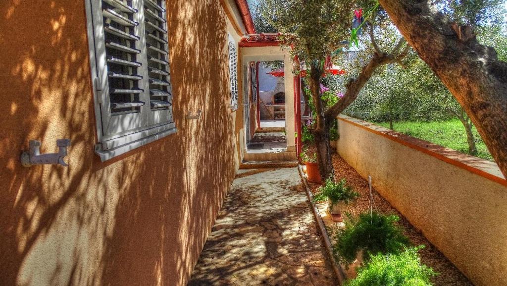 Studio Apartman I Mali Apartman Вир Екстериор снимка